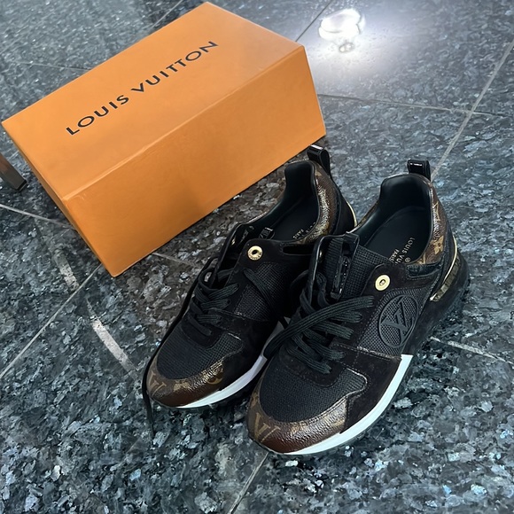 Louis Vuitton Run Away Sneakers - Picture 2 of 3